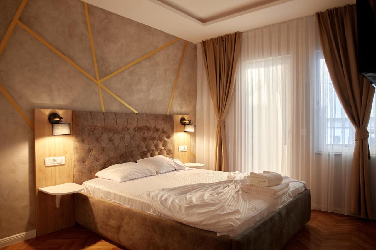 Amico Hotel Pristina Eksteriør bilde
