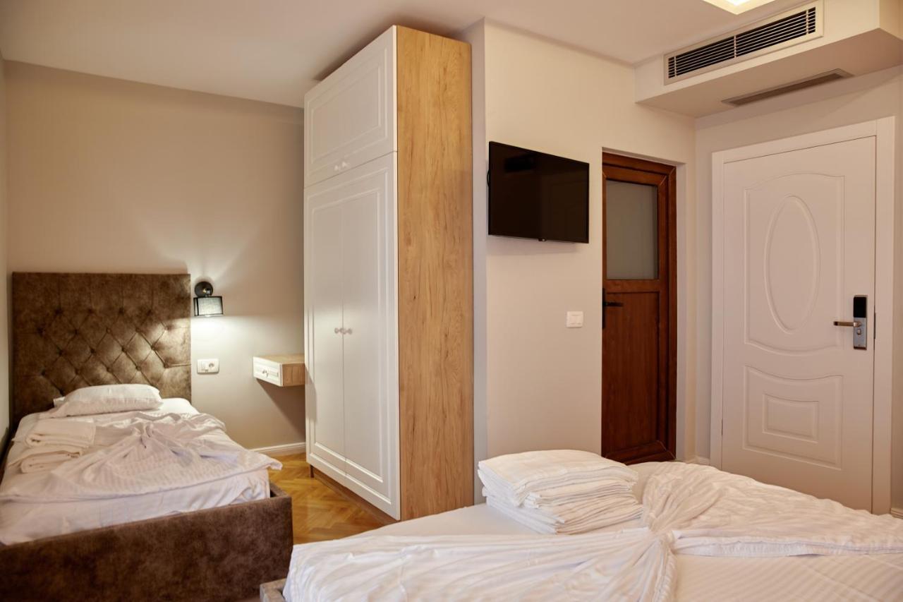 Amico Hotel Pristina Eksteriør bilde