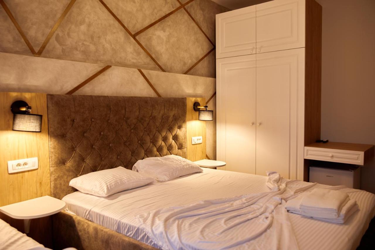 Amico Hotel Pristina Eksteriør bilde
