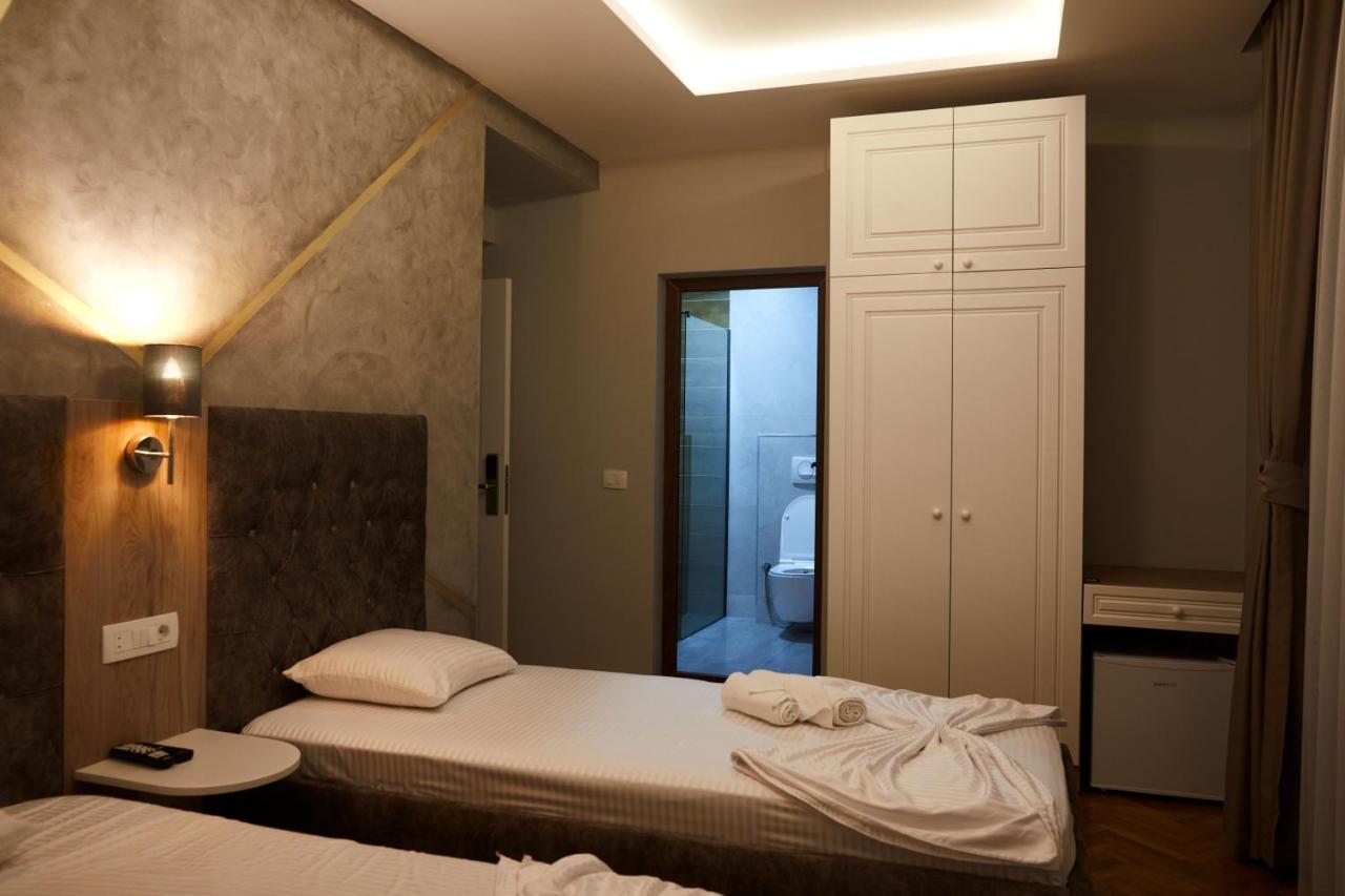 Amico Hotel Pristina Eksteriør bilde